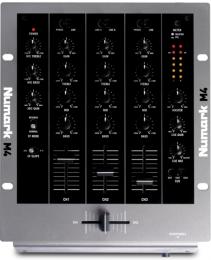 Микшерный пульт Numark M4