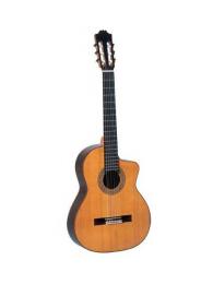Классическая гитара Admira Elena