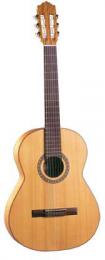 Классическая гитара Admira Capricho