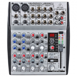 Микшерный пульт Behringer UB1002FX