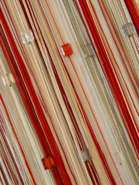 Шторы нити Радуга Стеклярус белый бордовий та серебристый з квадратным прозрачным и красным камнем № 147