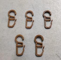 Крючки для трубчатого карниза на пластиковое, деревянное кольцо (100шт./уп) Дуб