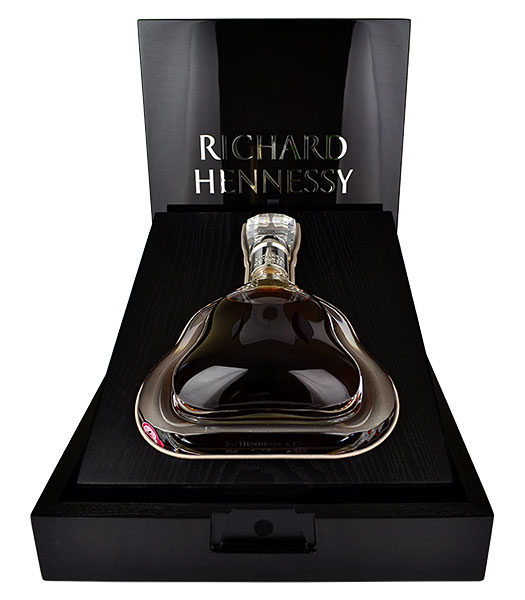 Коньяк Hennessy Richard 0,7 л. 40% в подарунковій упаковці