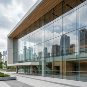 Noticias Mundiales: El Foro del Vidrio de Asia 2025 Muestra una Nueva Ola de Innovaciones en Acristalamiento Arquitectónico