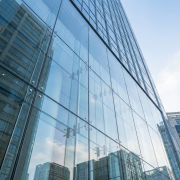 Crecimiento global del mercado de fachadas de vidrio: previsión hasta 2034