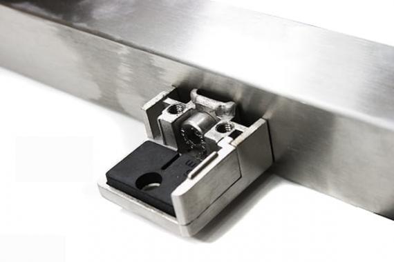 Foto Pinzas para vidrio45x45 mm con placa de protección para superficie plana, AISI 304, SATINADO