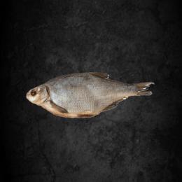 Brema seca con cabeza sin eviscerar ~ 375g