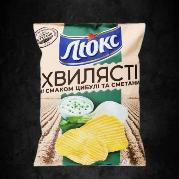 Foto Patatas fritas Lux con sabor a crema agria y hierbas onduladas 125g