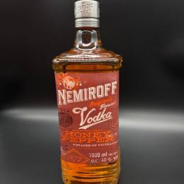 Vodka Nemiroff Miel con Pimienta 40% 1l