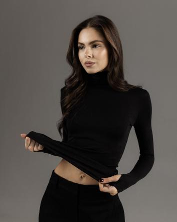 Black longsleeve warm neck