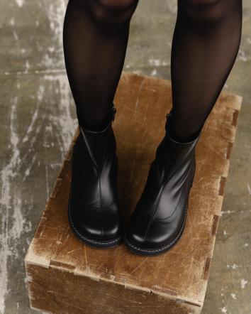 Черевики жіночі OMG ANATOMIC SOCKS БАЙКА чорні