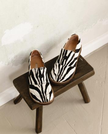 Лофери жіночі OMG MAGIC ШКІРА zebra