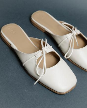 Мюлі жіночі OMG LACONIC молочні