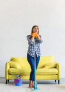 Cómo Cuidar y Limpiar un Sofá de Tela: Guía Completa