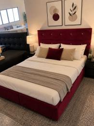 CAMA CONJUNTO BOXSPRING ROJA (INCLUYE COLCHÓN Y TOPPER)  180 x 205 cm