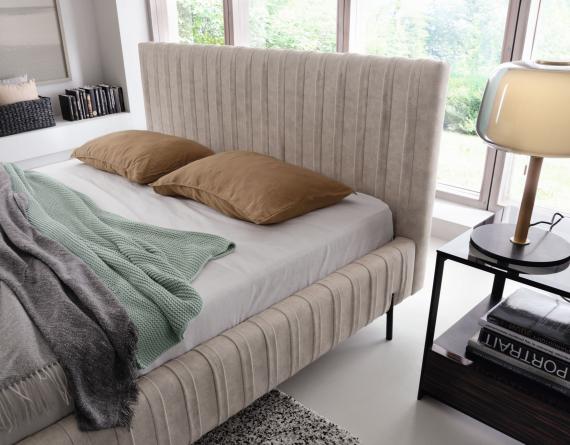 Foto Cama con somier metálico, sistema elevador de gas y arcón de almacenamiento PLISSA, Beige