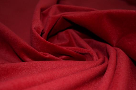 Foto SOFÁ CAMA CON ARCÓN FORMA DE U REPOSACABEZAS RECLINABLES 340 CM X 202 CM LETTO ROJO