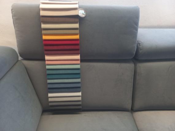 Foto SOFÁ GRANDE I FORMA DE U I REPOSACABEZAS RECLINABLES I CON CAMA EXTRAIBLE ESTILO NÓRDICO Y DOS ARCONES  335 CM X 240 CM ULISSESA GRIS TELA