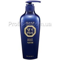 Тонизирующий шампунь для жирной кожи головы Daeng Gi Meo Ri Chungeun Shampoo for oily Scalp, 780 мл
