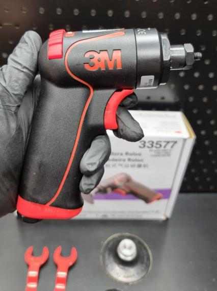 Фото 3M ROLOC 33577 Угловая пневматическая зачистная машинка 3M™ 18,000 Об/мин