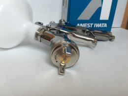 Краскопульт IWATA W400  дюза 1.2