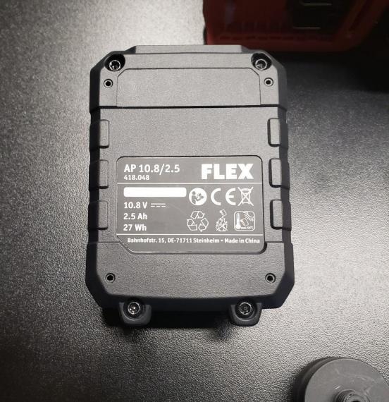 Фото FLEX  PXE 80 10.8-EC/2.5 Set  Аккумуляторная полировальная машинка