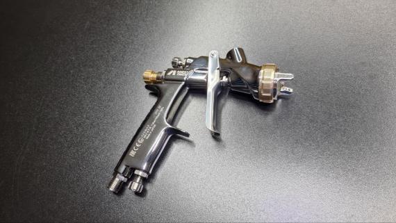 Фото IWATA KIWAMI 4 WBX 1.4 мм с бачком