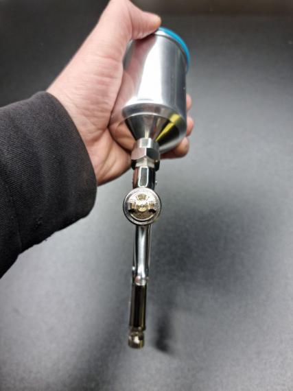 Фото IWATA LPH  80 алюминиевый  бачок 150 мл /дюзы  0.8 / 1.0 / 1.2 мм