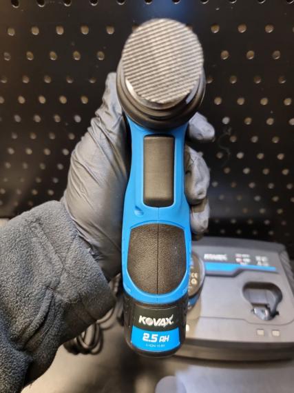 Фото KOVAX CHARGEMA-X 31/3O  KIT  Аккумуляторная шлифовальная  машинка 32мм (в сумке )