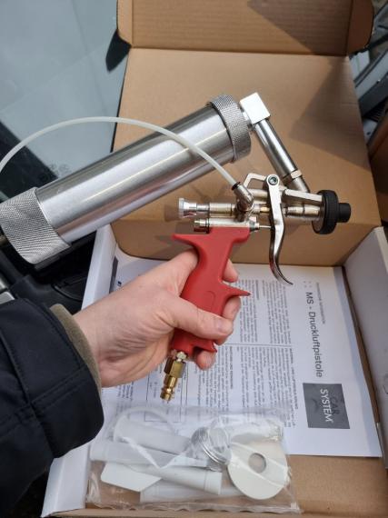 Фото CARSYSTEM MS AIR GUN пистолет для распыляемого герметика