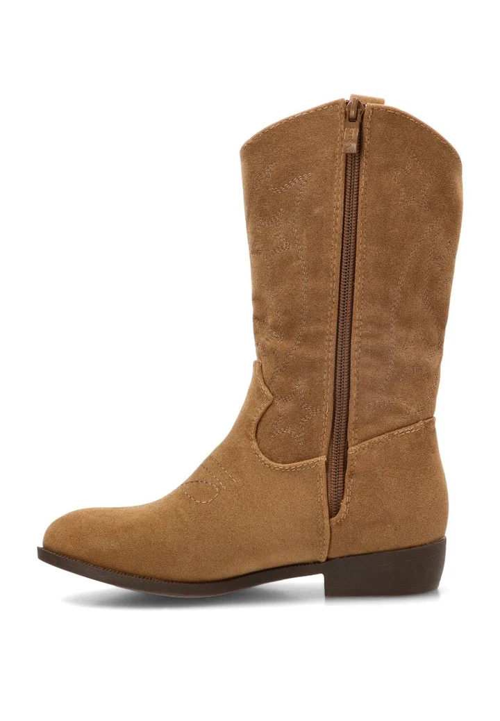 Botas camperas camel de ETIKA