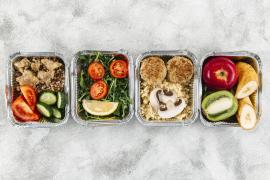 El Gobierno amplía las restricciones a los alimentos ultraprocesados en los centros públicos